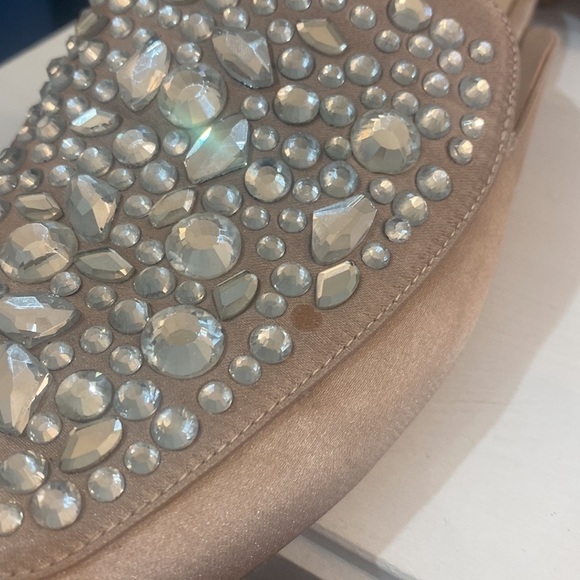 🔥5/$20🔥 Aldo Pink Satin Mules with Gems - Picture 10 of 16